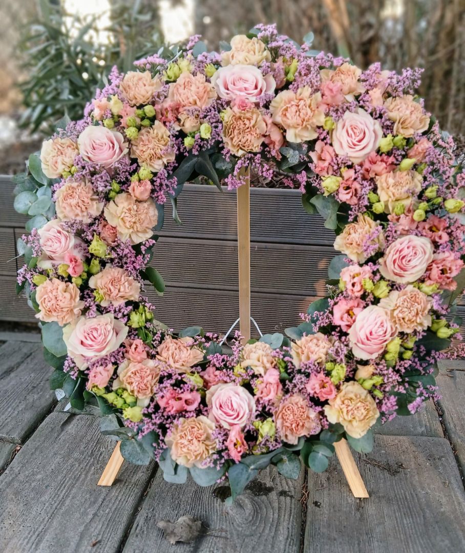 Wieniec rzymski pastelowy