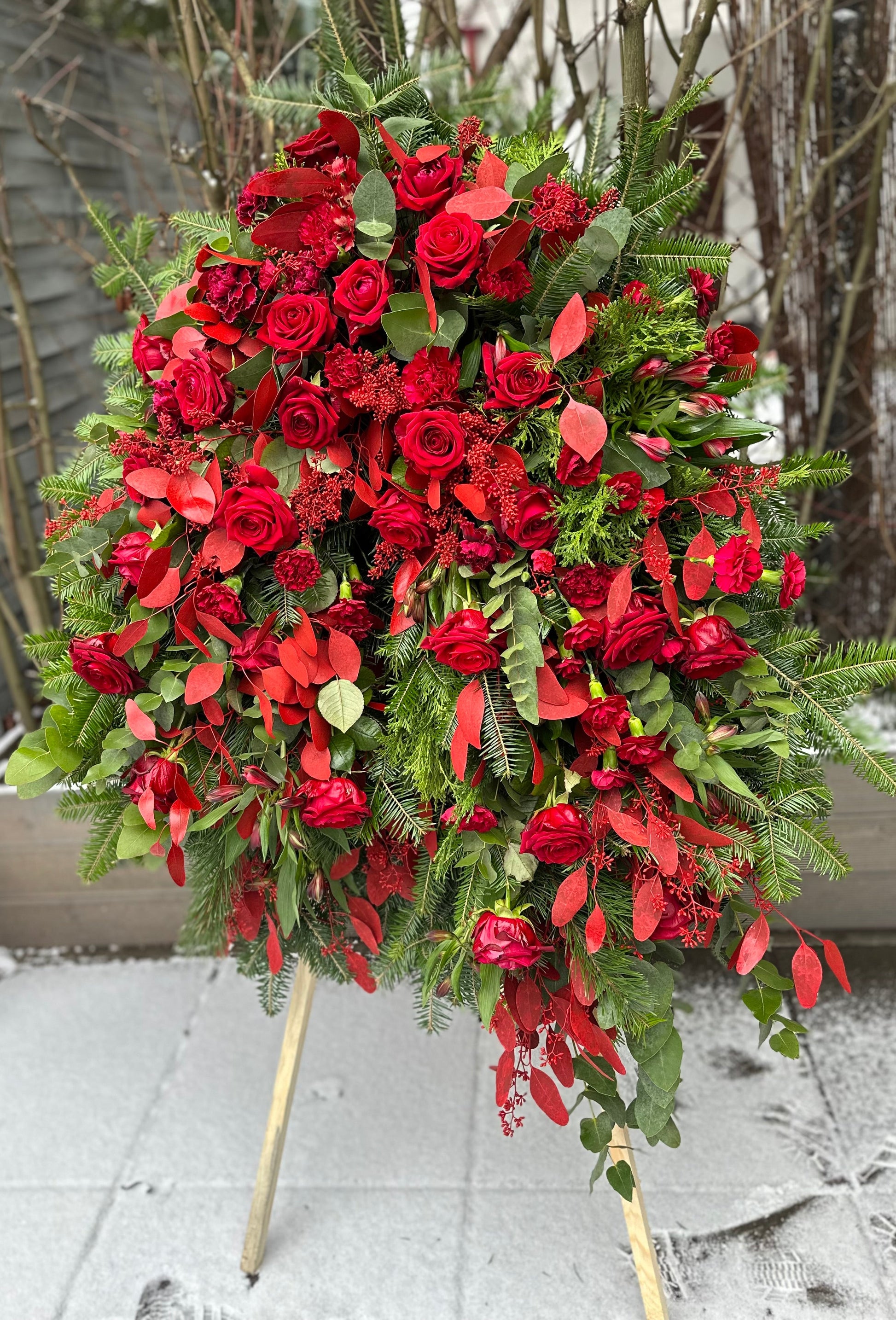 Wieniec pogrzebowy instensywna czeriweń PREMIUM